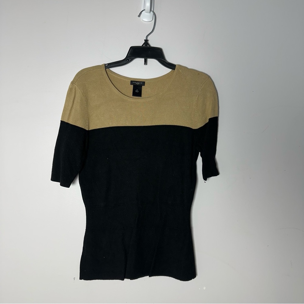 EUC Womens Ann Taylor Petite Small Black Tan Shirt Short Sleeve Shirt Blouse Top